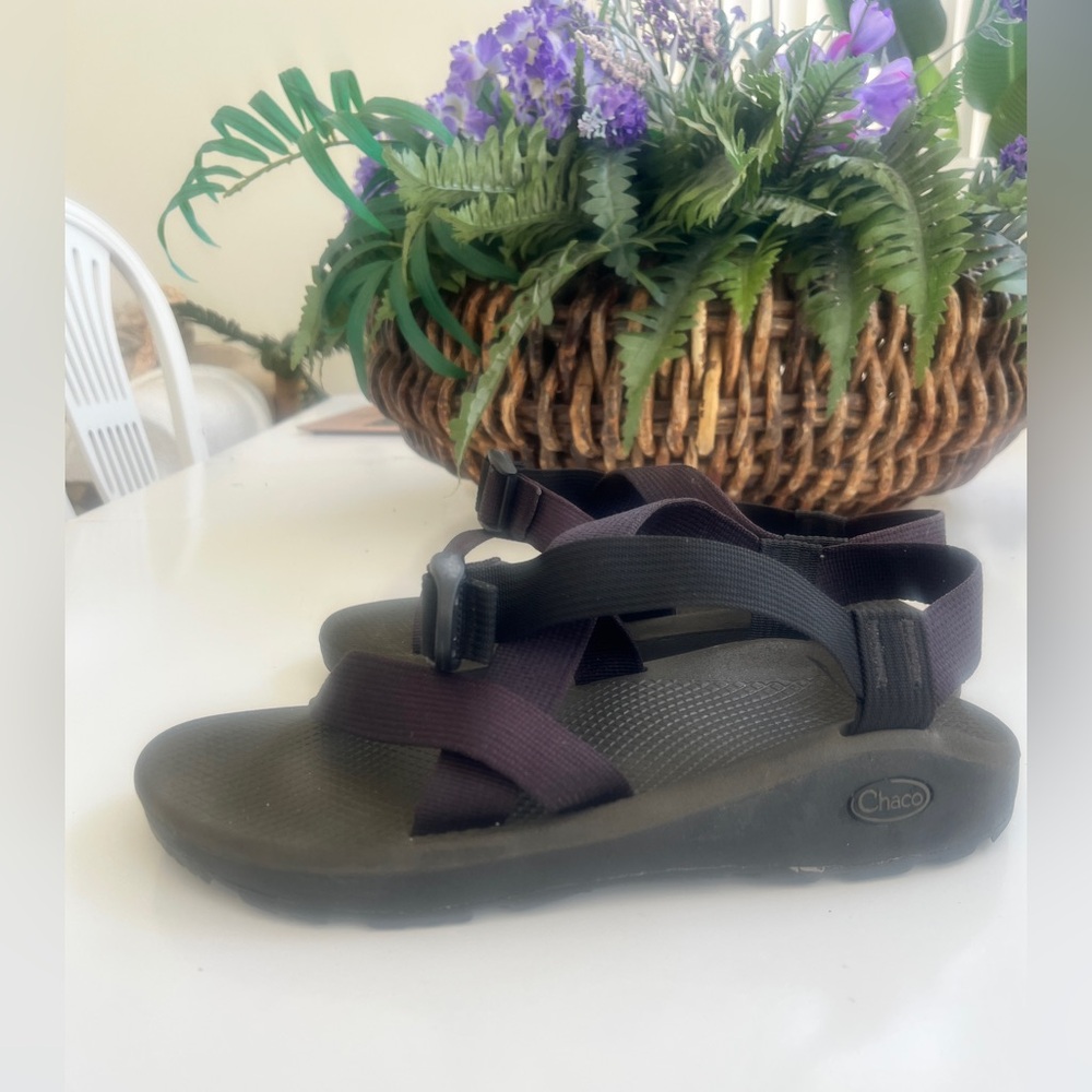 Chaco’s Z/1 Classic Mens Sz 10 Sandals Black Adjustable Water Hiking outdoor EUC